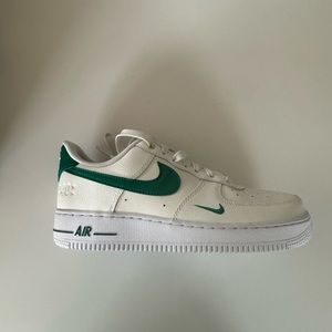 Women’s Nike Air Force 1